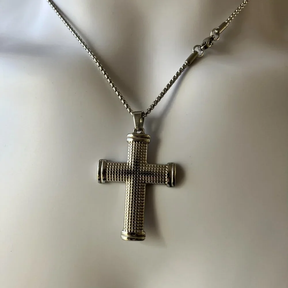 Stainless Steel Cross Pendant Necklace on 19-inch Chunky Chain Brand NEW Chain